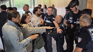 Vidéo. Trois agents ont déposé plainte, trois sont à l’hôpital : Laurence Ruffin condamne les heurts en marge du conseil municipal de Grenoble