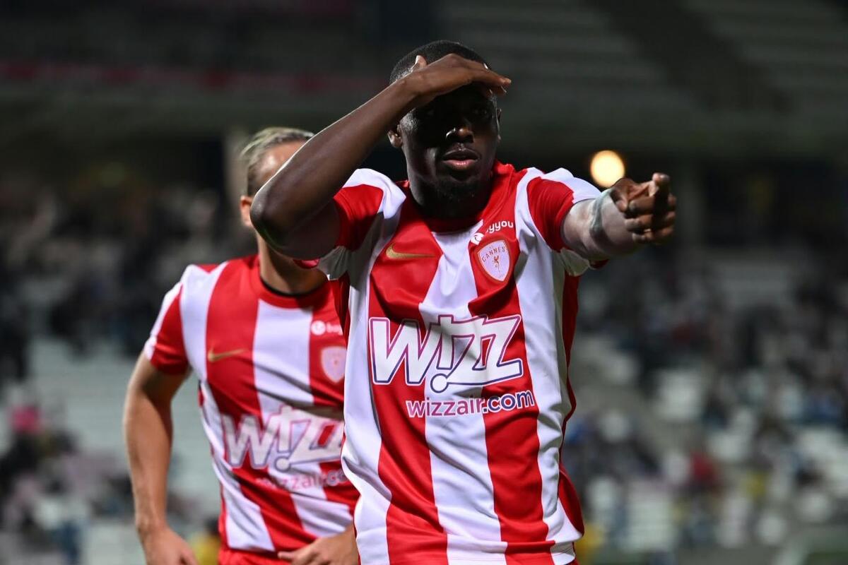 « Mes deux buts, c’est surtout de l’instinct » : grâce à un doublé de Sidibé, l’AS Cannes s’offre Quevilly (3-1) et remonte au classement de la Ligue 3