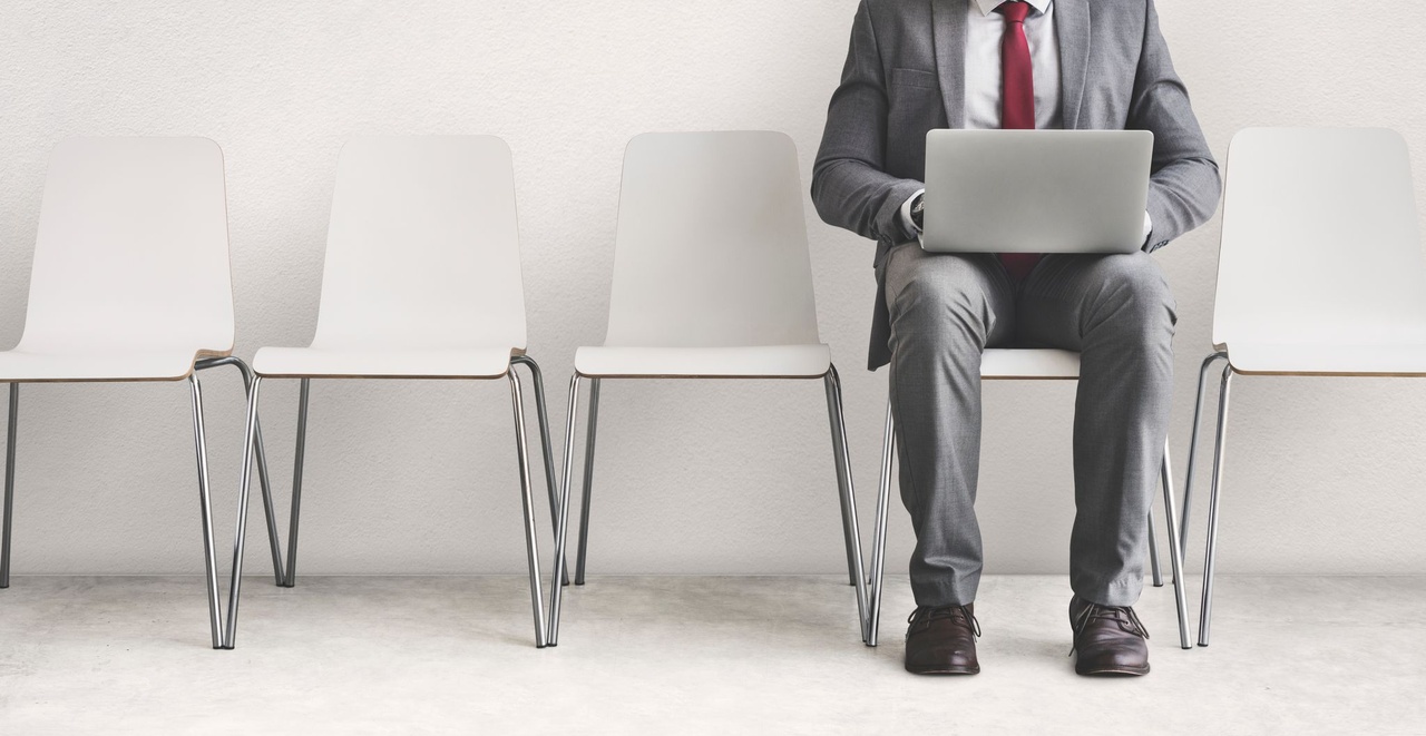 Marché du travail tendu : les agences d’intérim deviennent le canal de recrutement le plus rapide pour les profils techniques