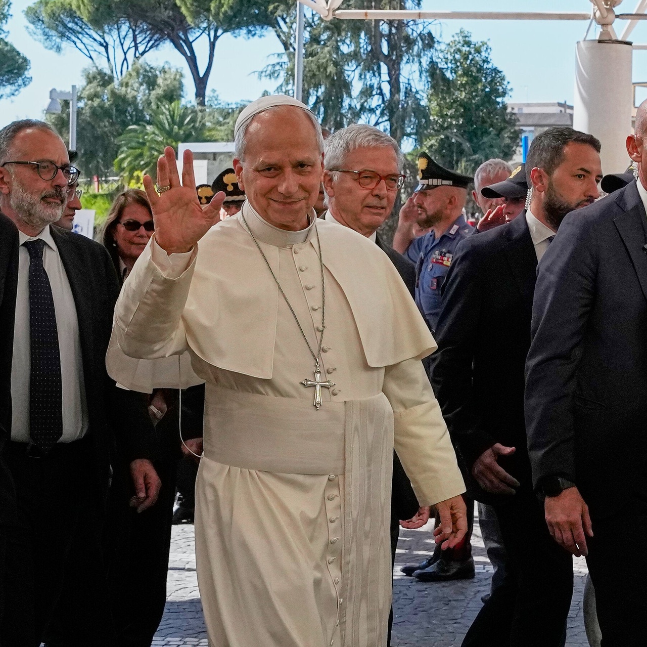 Pope Asks Putin for a Cease-Fire for a Ukrainian City Under Siege
