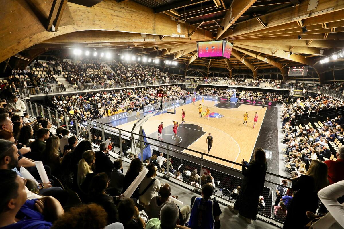 « La maison du HTV » : après plus de quatre ans de fermeture, les basketteurs varois et leurs supporters retrouvent l’Espace 3000 pour leur plus grand bonheur