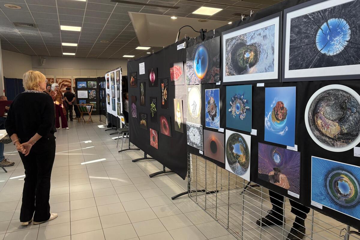 « Les œuvres présentées illustrent la richesse, la diversité et la vitalité de la photographie contemporaine » : le festival Fotovar fait parler les images à Draguignan