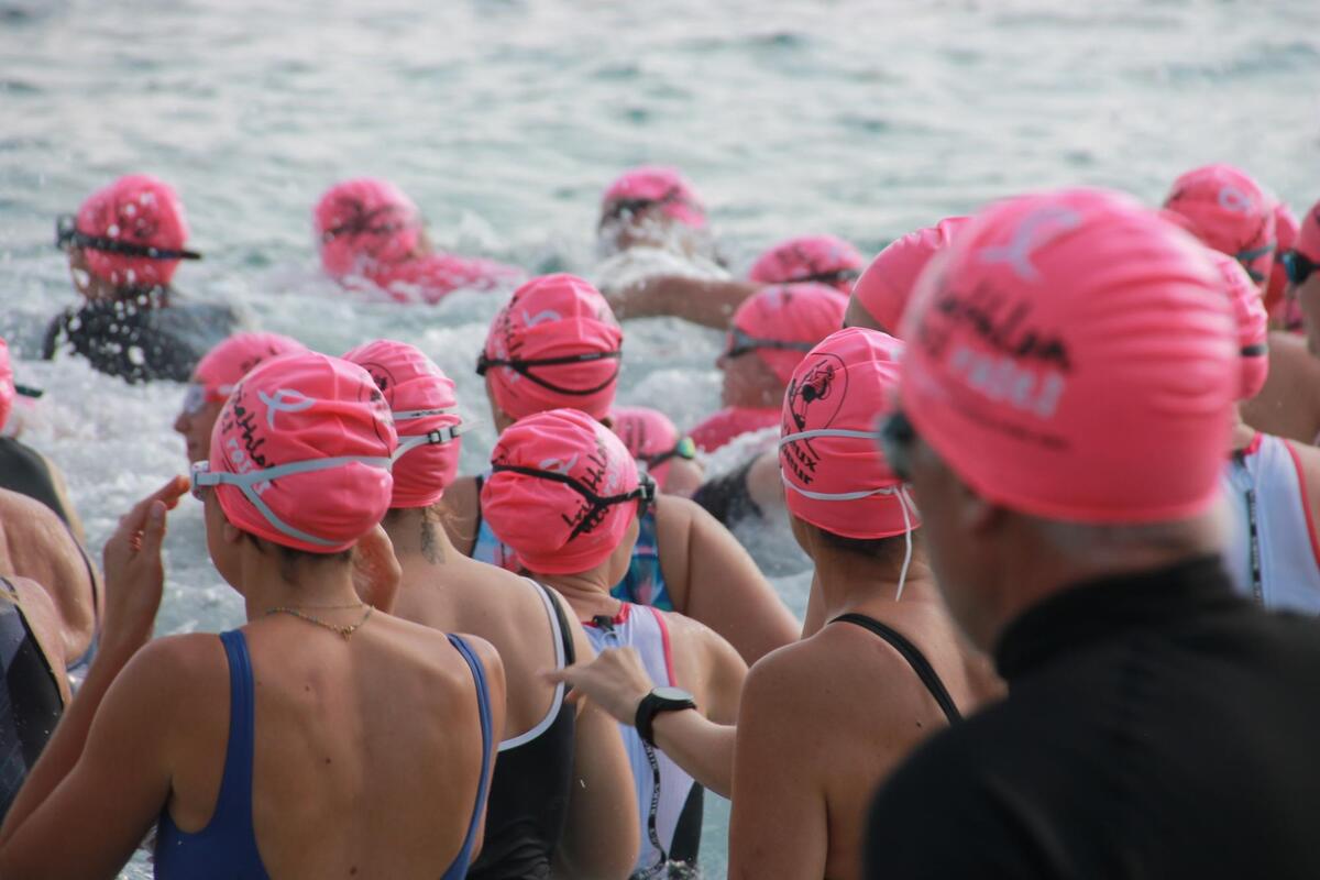 300 femmes médaillées pour la cinquième édition du Triathlon des Roses à Antibes