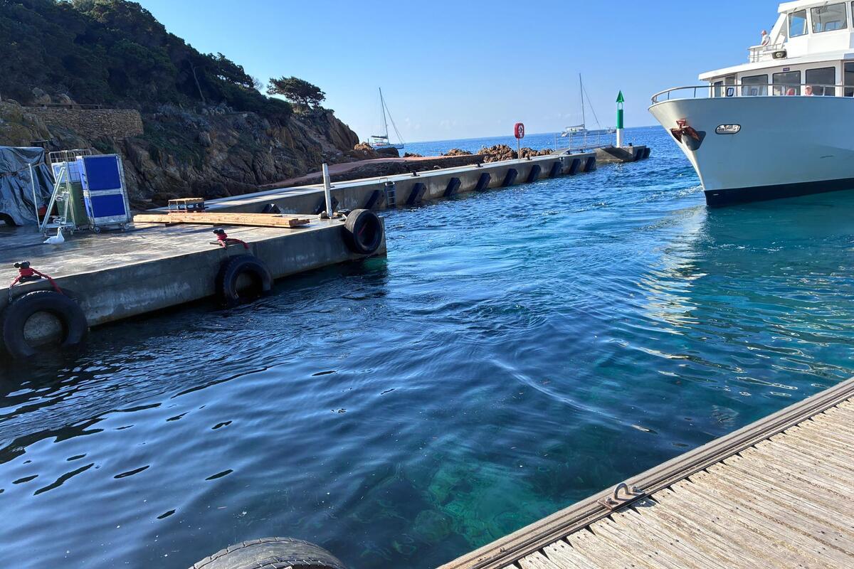 « Ils ont mis des défenses en attaque » : les aménagements au port de l’île du Levant ne plaisent pas aux professionnels de la mer
