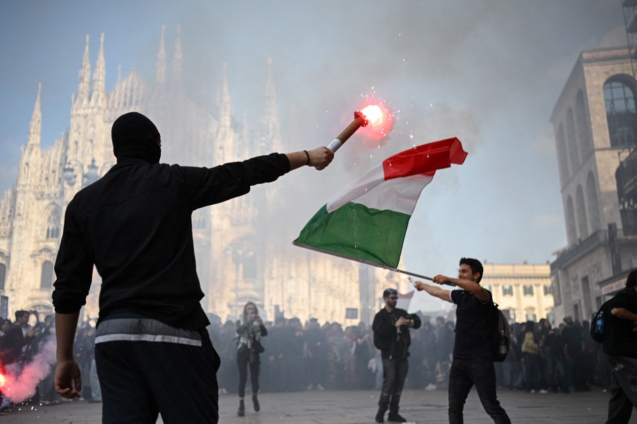 Vie chère en Italie: Des vandales sèment le chaos et provoquent des pillages à Milan