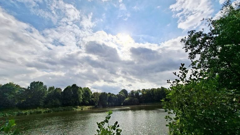 Météo en Belgique : après la dissipation de la grisaille et du brouillard, de belles éclaircies