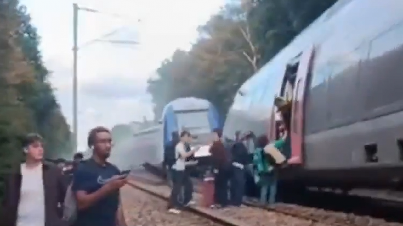 Déraillement d’un train en France : 44 blessés, un possible « acte de malveillance » (vidéo)