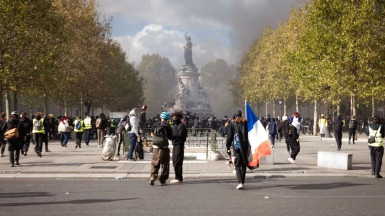 Manifestations en France : les premiers couvre-feux sont entrés en vigueur lundi soir dans plusieurs villes de France