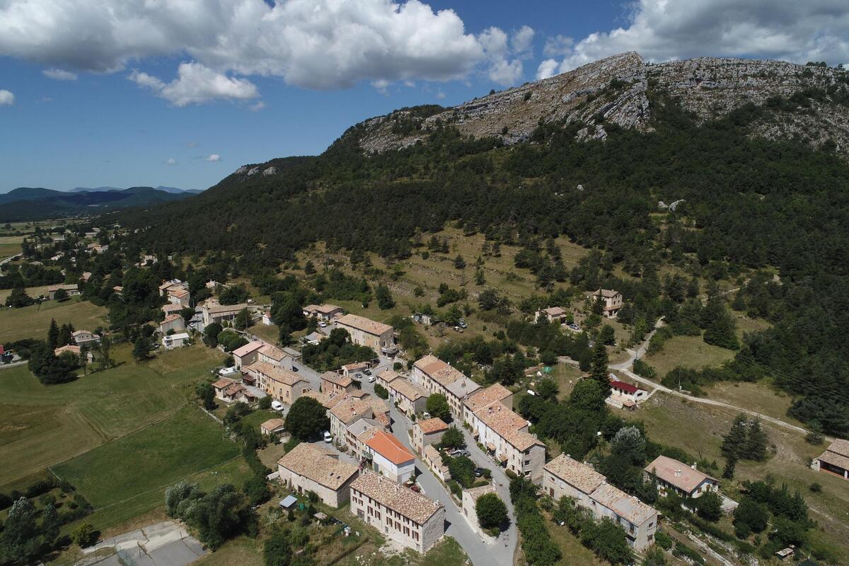 « Nice-Matin » recherche des correspondants pour 15 communes, villes et villages, de son territoire Grand Ouest (Antibes-Cannes-Grasse)