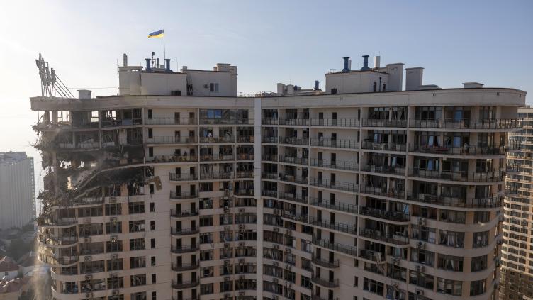 Ukraine: quatre morts dans des frappes russes nocturnes, dont deux dans une usine ArcelorMittal