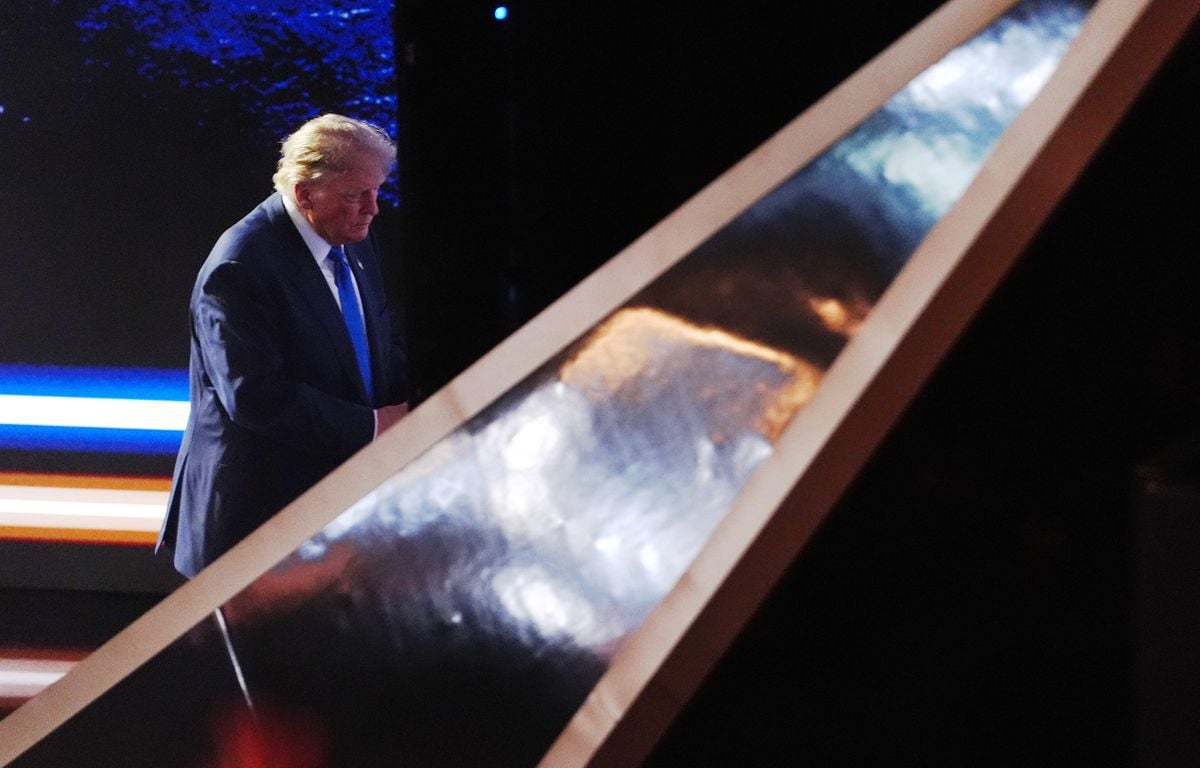 Donald Trump peut-il promettre de l’argent aux électeurs en échange de la victoire du Parti républicain ?