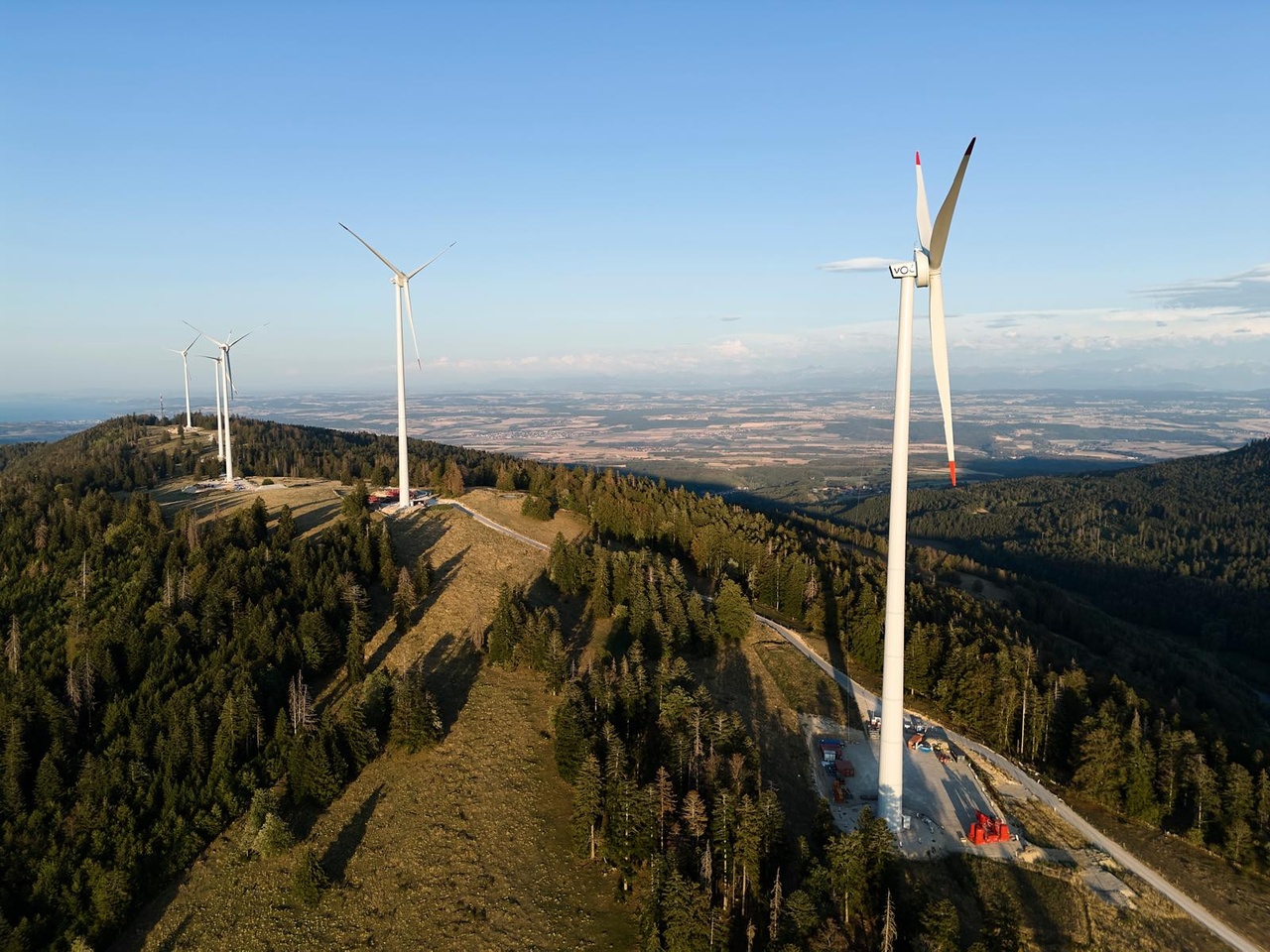 Énergie renouvelable: Les éoliennes du parc Sur Grati ne tourneront pas avant 2028