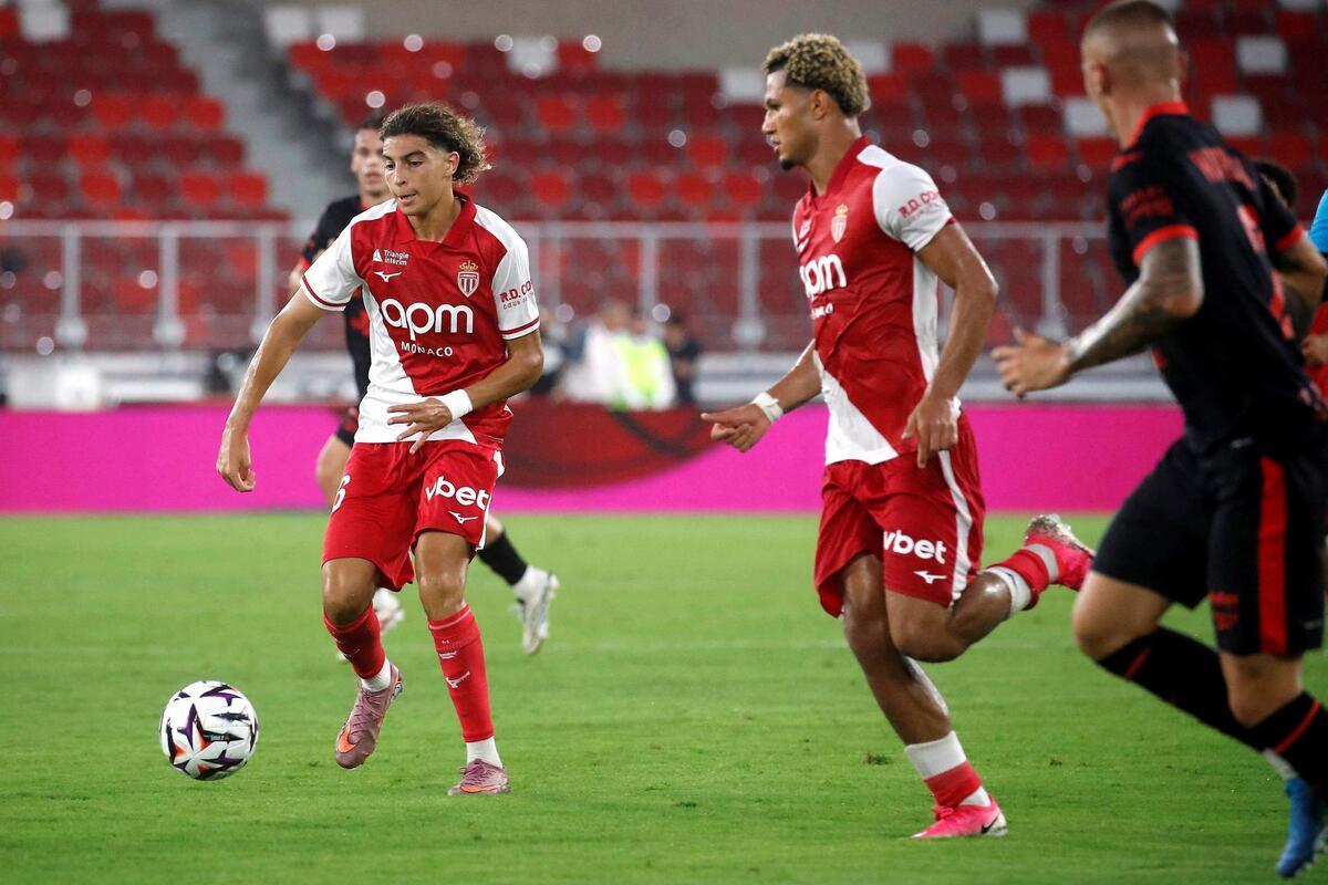 Première titularisation pour Soubeir, Brunner reconduit devant… découvrez le 11 de l’AS Monaco pour le déplacement à Strasbourg