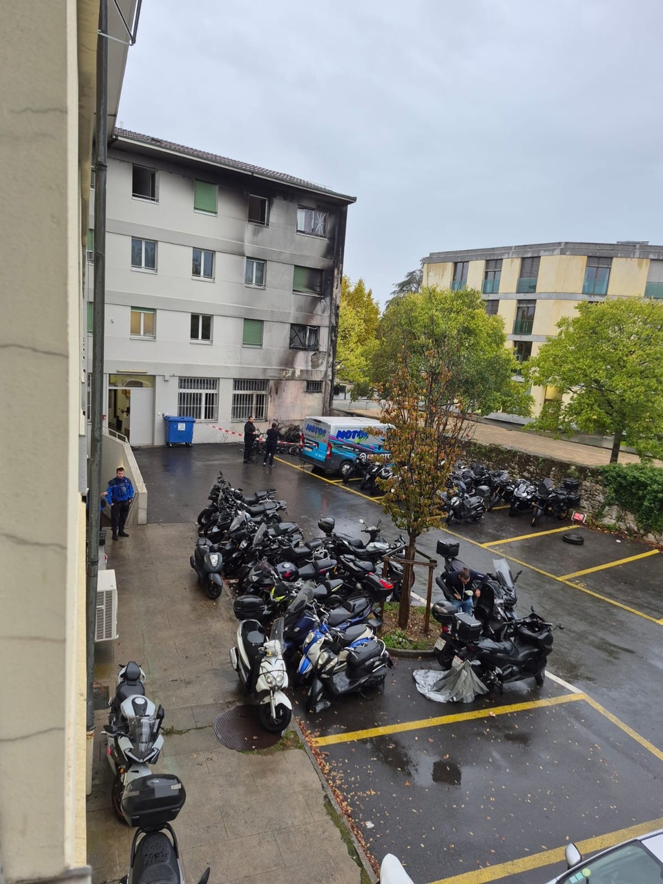 Incendie au Grand-Lancy: Une dizaine de deux-roues ravagés par les flammes