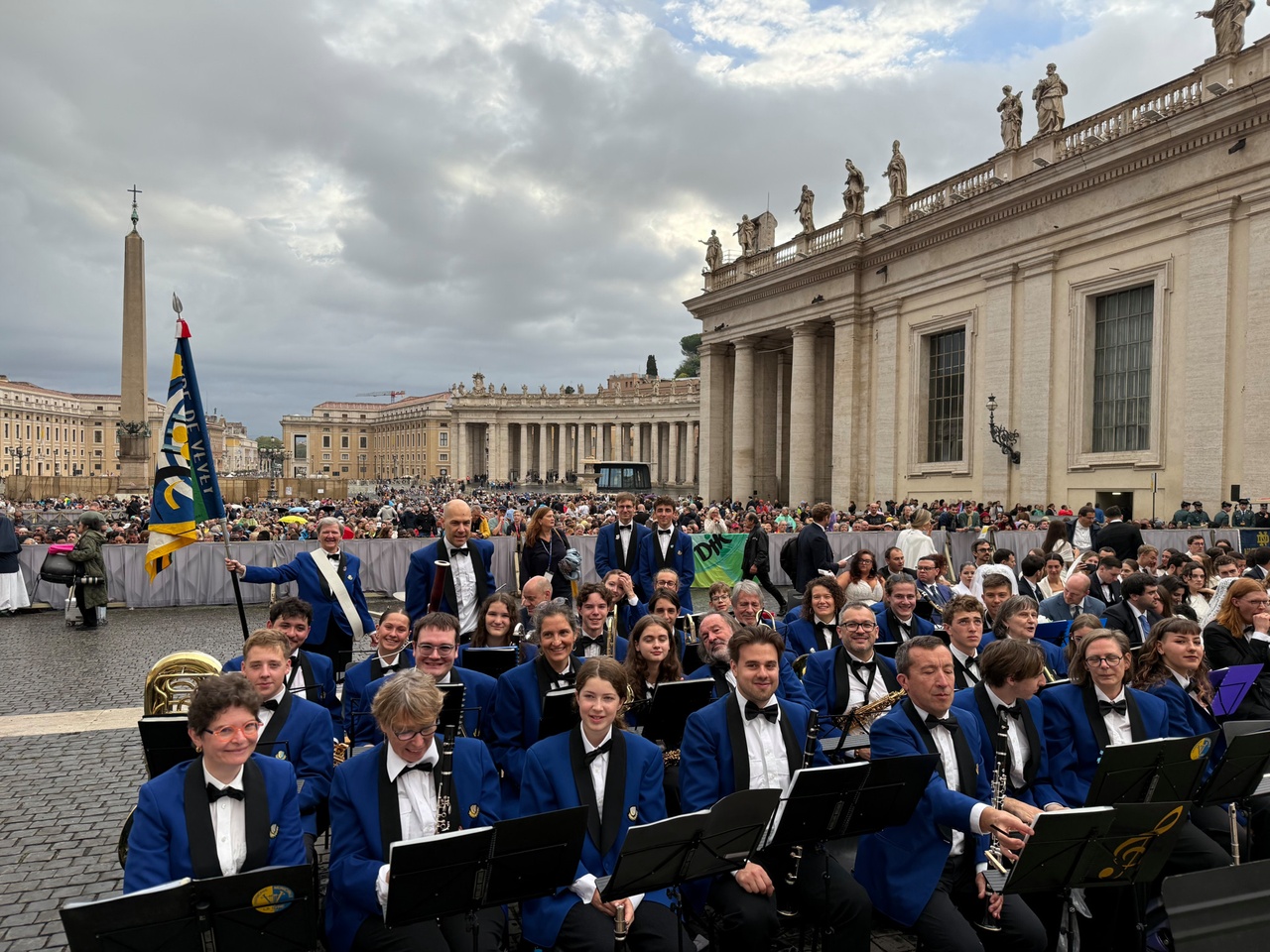 «Un concert exceptionnel»: Une fanfare vaudoise a joué pour le pape Léon XIV au Vatican