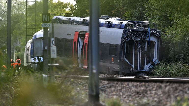 Déraillement d’un train régional en Normandie : un morceau de rail présent sur la voie pourrait être à l’origine de l’accident