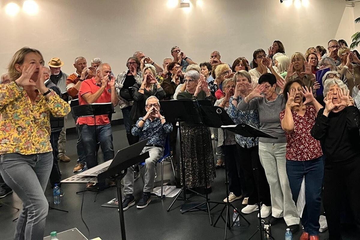 « Le plein de spectateurs à chaque fois, c’est notre plus belle récompense » : l’association Happy chorale près de Saint-Tropez cultive le plaisir de chanter