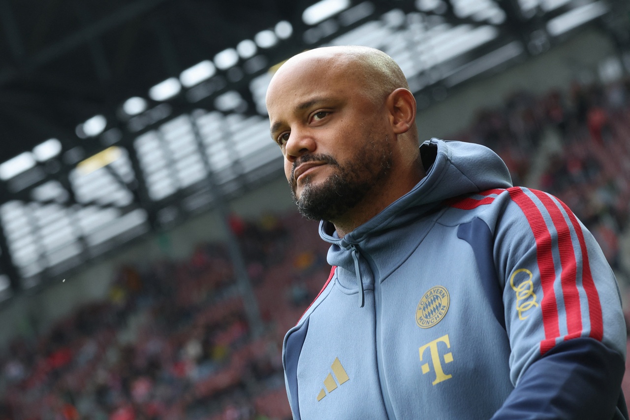 Bayern Munich: Kompany s'effondre sur le terrain, l’entraîneur toujours hospitalisé