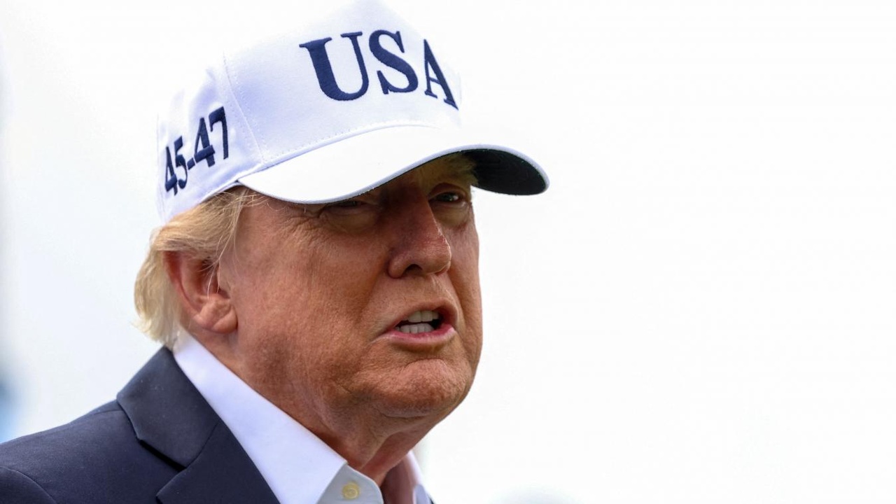 « Vous avez beaucoup de forces négatives » : Donald Trump fustige ceux qui veulent freiner le développement de l’IA