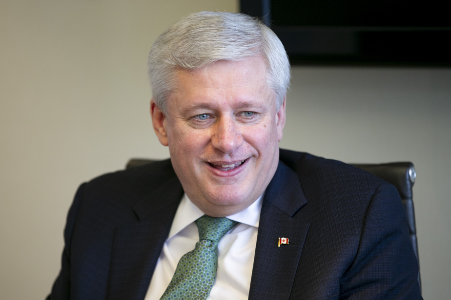 Mark Carney fait appel à Stephen Harper pour séduire les grands investisseurs à Toronto