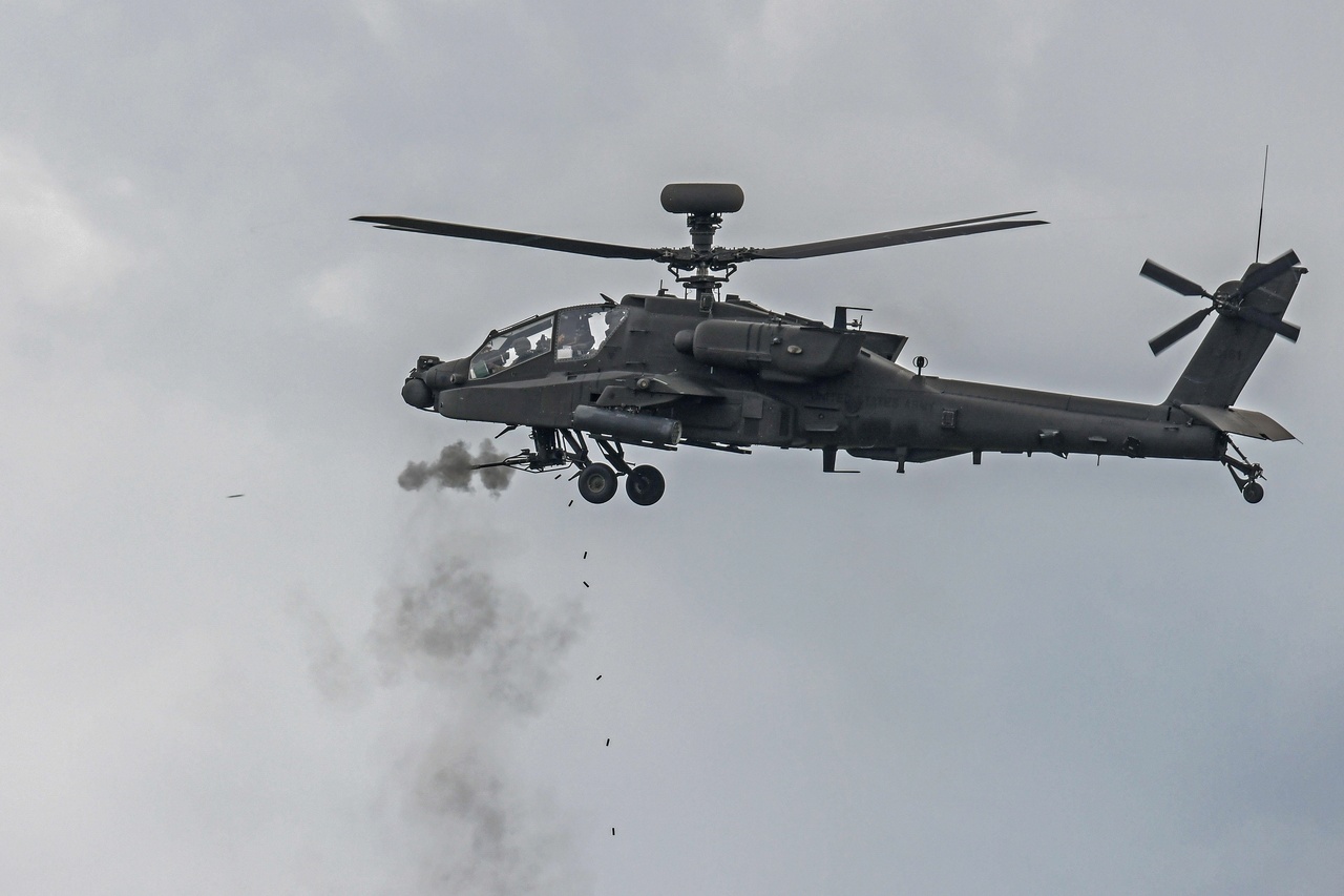 Boeing AH-64 Apache