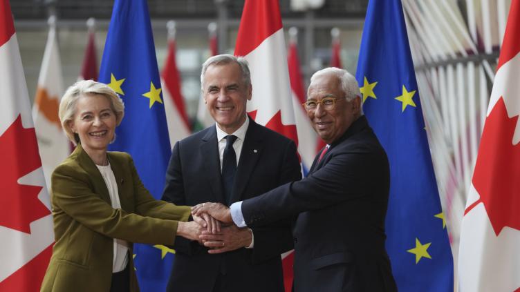 "Circuler sans entrave": les Canadiens pourront-ils bientôt vivre et travailler sans visa dans l'Union européenne?