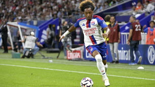 Football. Beaucoup de départs en Ligue 1, les clubs anglais qui flambent... Revivez les dernières heures du mercato estival
