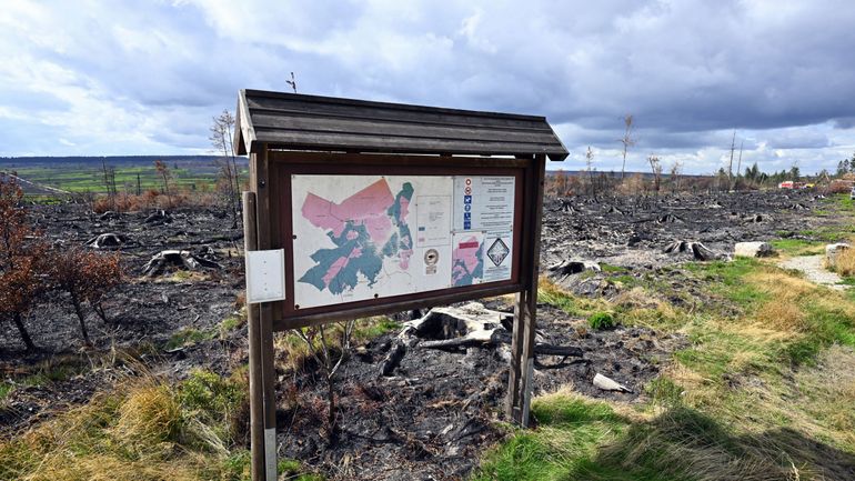 Incendie dans les Hautes Fagnes : la commune de Baelen se constitue partie civile contre X