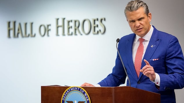Une publication controversée de Pete Hegseth fait réagir au Canada