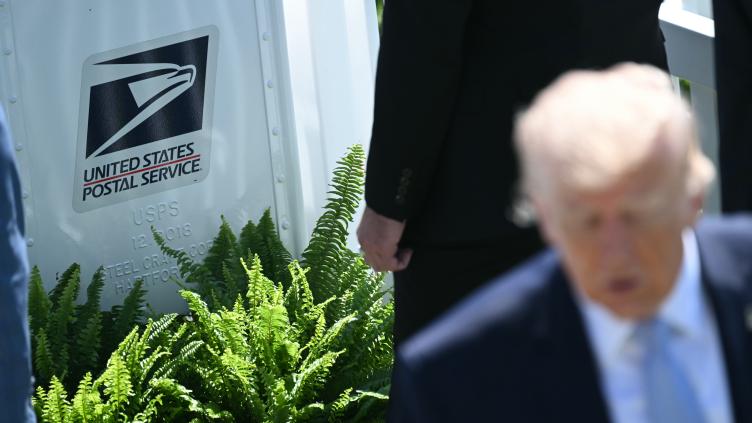 La Cour suprême rejette une attaque de Trump contre le vote par correspondance
