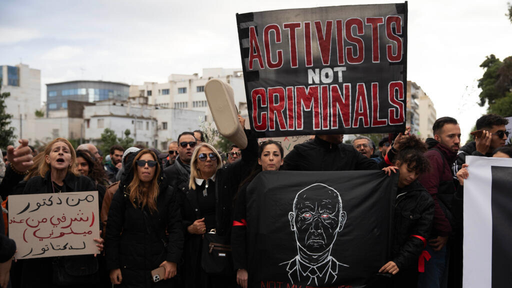 Tunisie: Human Rights Watch dénonce une répression croissante contre la société civile