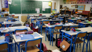 Yonne. « Un mime d'égorgement » : une directrice d’école menacée de mort par la mère d’un élève