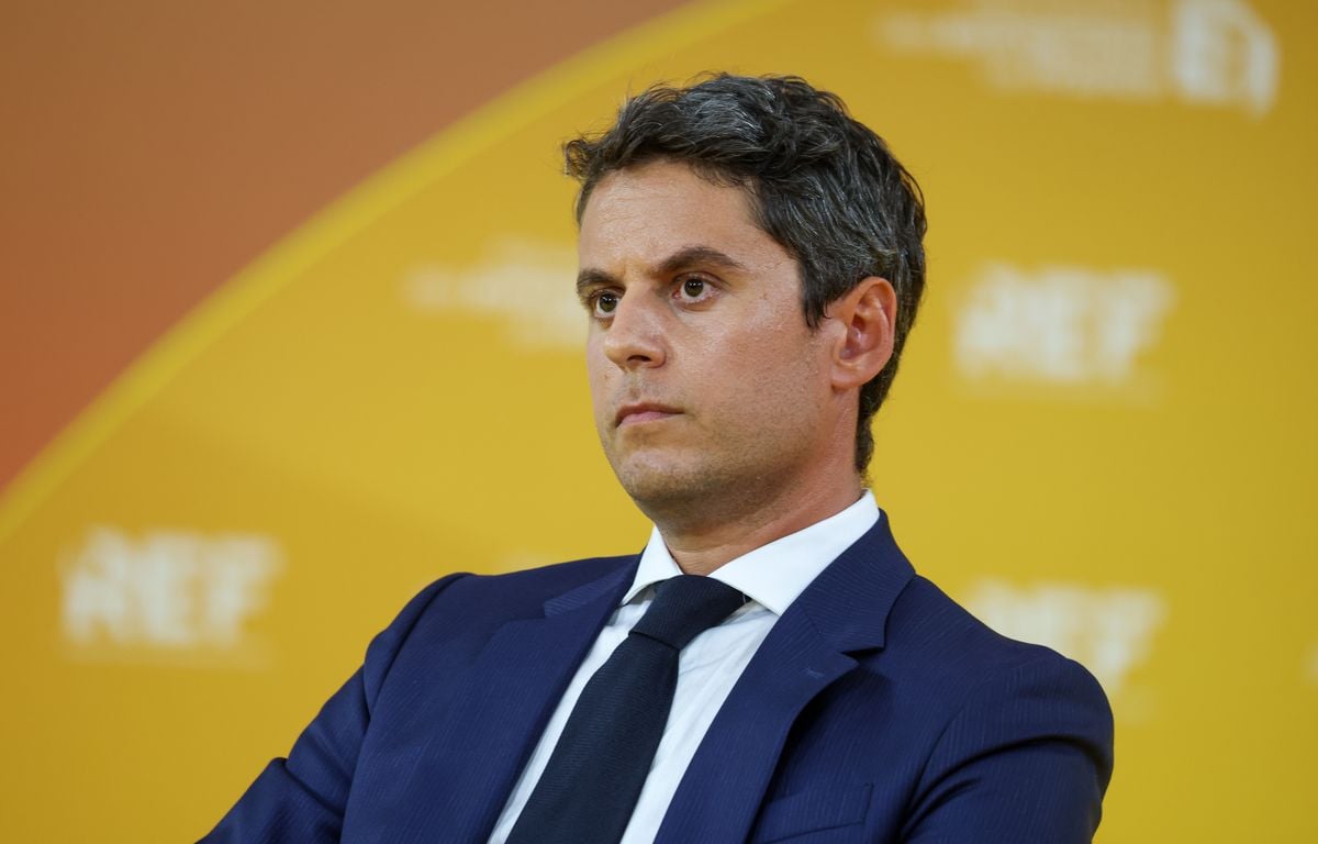 Présidentielle 2027 : Non, Gabriel Attal n'était pas équipé d'une oreillette pendant le débat du Medef