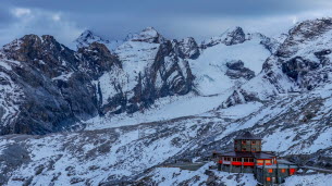 Montagne. Le ski reprend en Europe : cette station des Alpes a rouvert des pistes sur son glacier