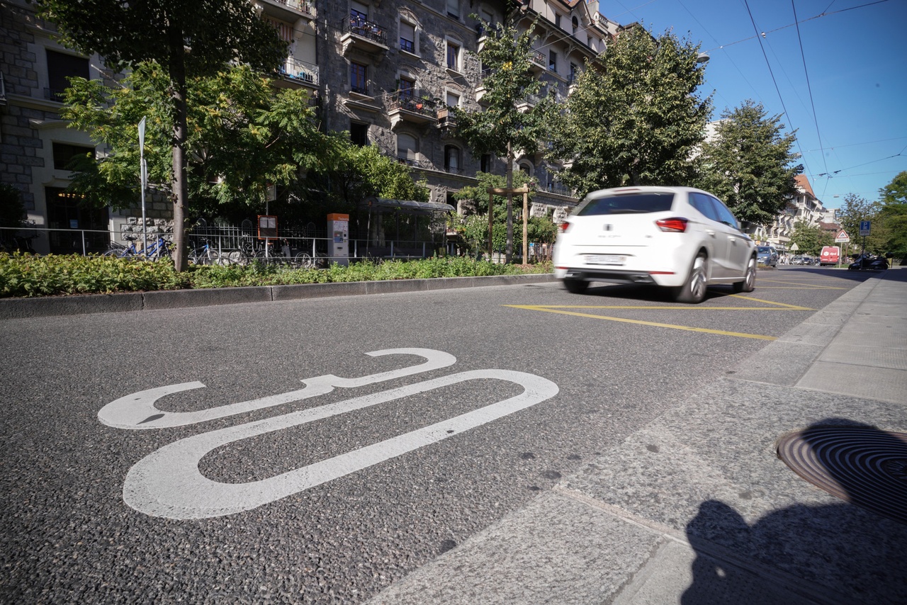 Politique genevoise: Le Conseil d’État veut abroger la loi sur le 50 km/h, mais l’opération s’annonce délicate