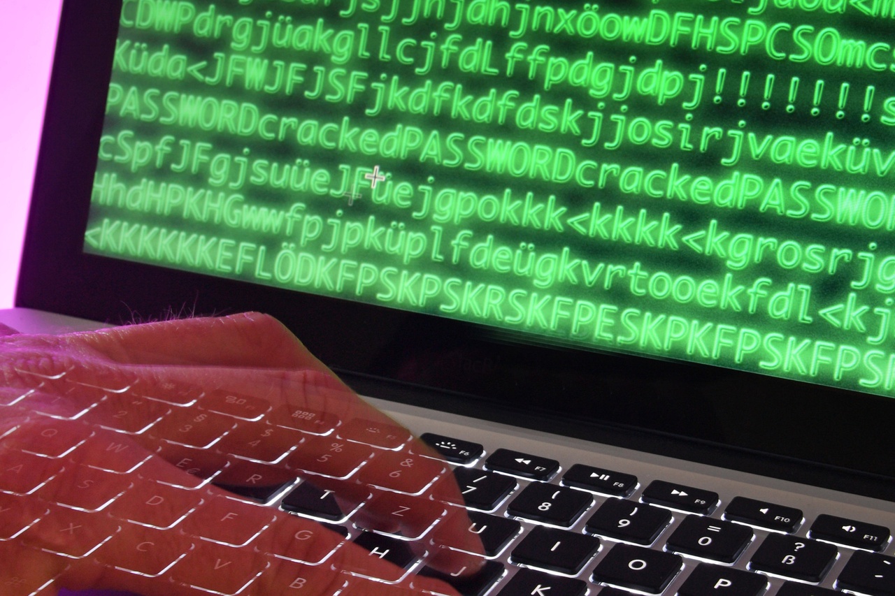 Cybersécurité en Suisse: Les entreprises manquent de préparation face aux attaques à l’IA