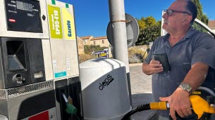 Témoignages. Un demi-plein pour environ 50 euros : la colère des automobilistes face à l'explosion des prix du carburant