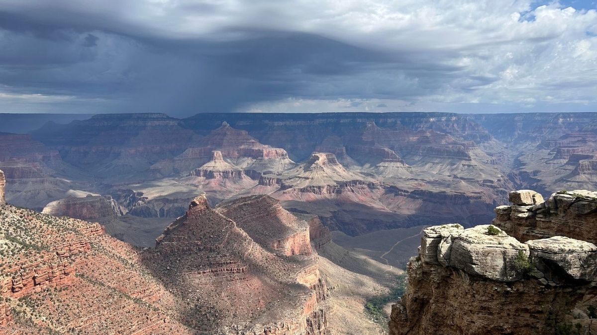 Did Trump divert first responders to DC beautification projects before Grand Canyon flash flood?