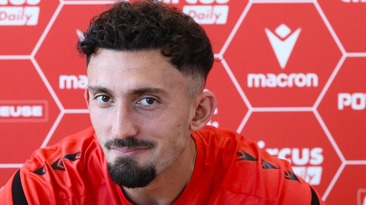 Andi Zeqiri sera dans le noyau du Standard ce vendredi à Gand