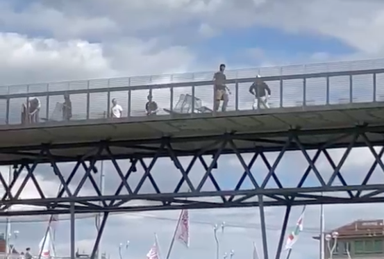 Extrême droite à Lausanne: Tous les partis exigent une tolérance zéro face aux nazis, sauf l'UDC