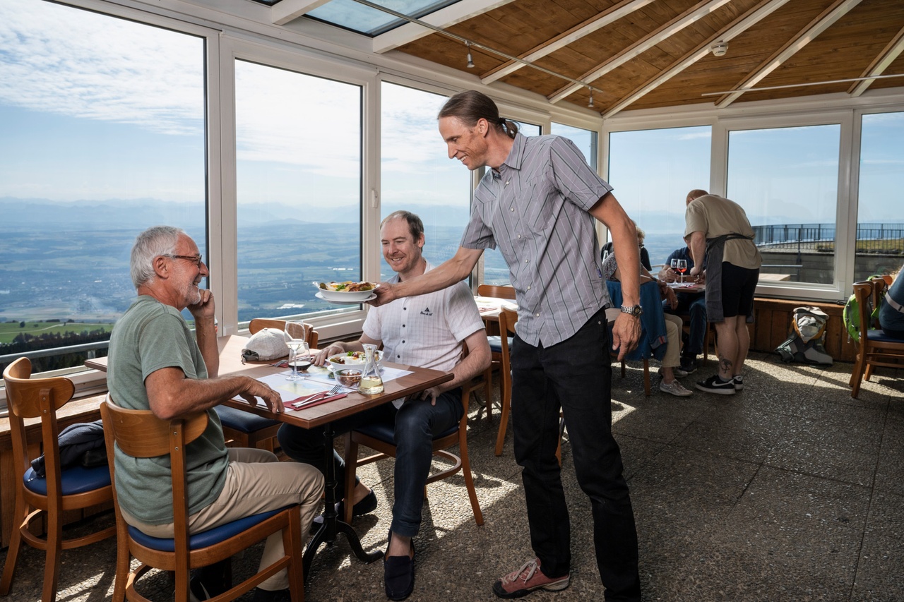 Il revient de loin: L’Hôtel du Chasseron fait le plein après deux mois de réouverture