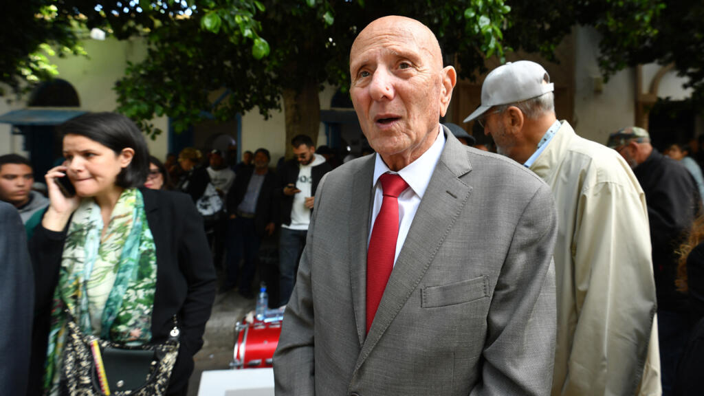 Procès du "complot" en Tunisie : les familles des condamnés sceptiques avant le couperet judiciaire