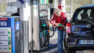Décryptage. Carburants, produits alimentaires… comment la flambée des prix transforme la vie des Français