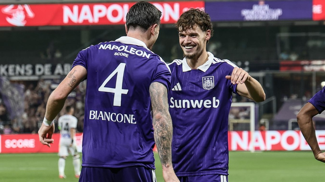 Plus de 440 millions d’euros récoltés : le mercato estival complètement fou des clubs belges