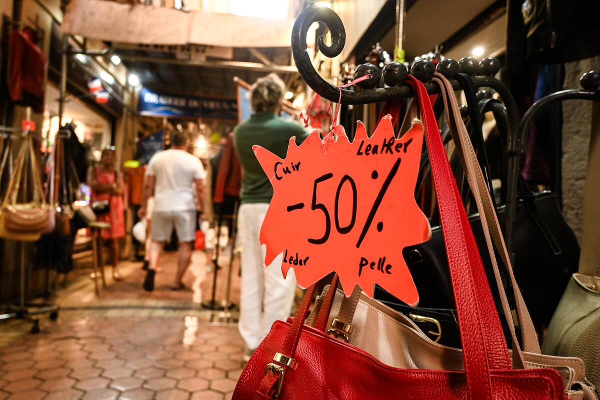 « Qu’ils retrouvent le goût de venir chez nous » : la braderie se tient jusqu’à ce dimanche dans le Vieux-Nice