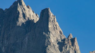 Chamonix. Un Argentin meurt après le dévissage de sa cordée à l’aiguille du Peigne