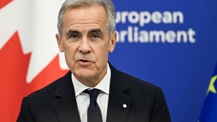 Mark Carney balaie les menaces de Trump et salue une "nouvelle alliance" avec l'UE