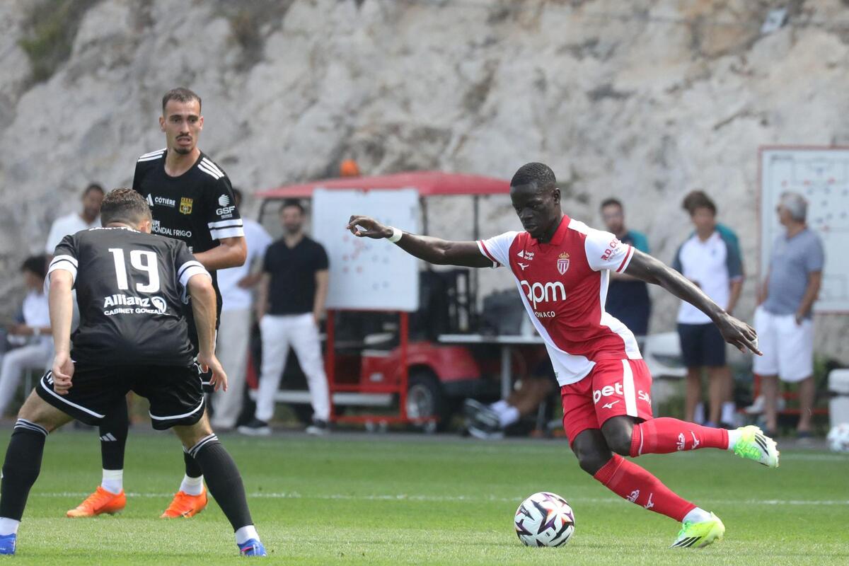 Le directeur sportif d’Al Ahli limogé, le transfert du Monégasque Pape Cabral en stand-by