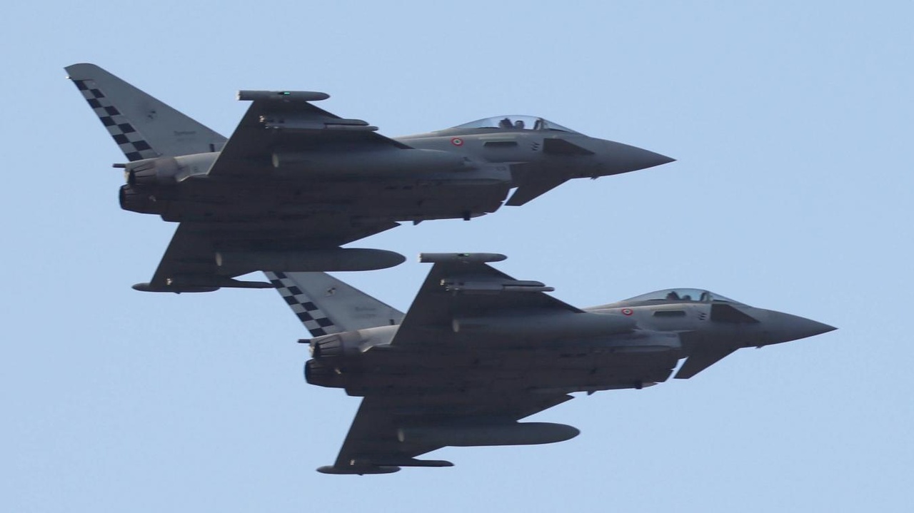 Deux avions de chasse russes font intrusion dans l’espace aérien de l’OTAN : l’Italie fait décoller deux de ses appareils