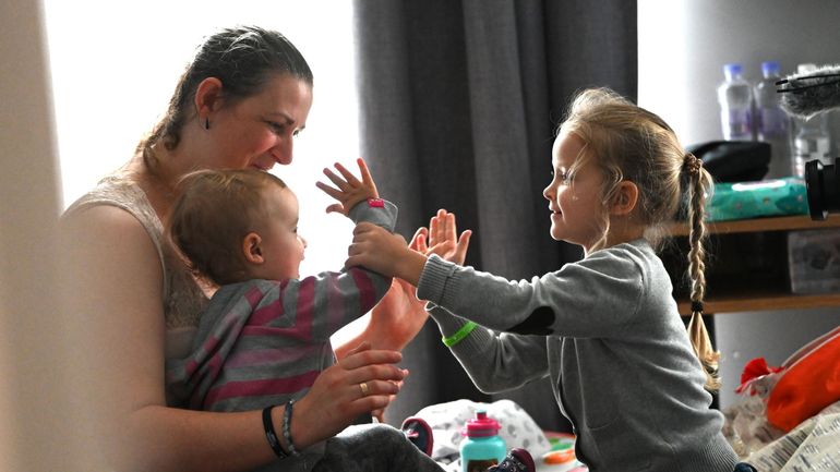 Ukraine - "Les mères n’embrassent plus leurs enfants" : un camp pour se reconstruire, loin du front.